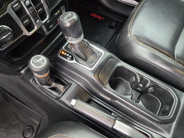 Used 2020 Jeep Wrangler Unlimited Sahara image 18