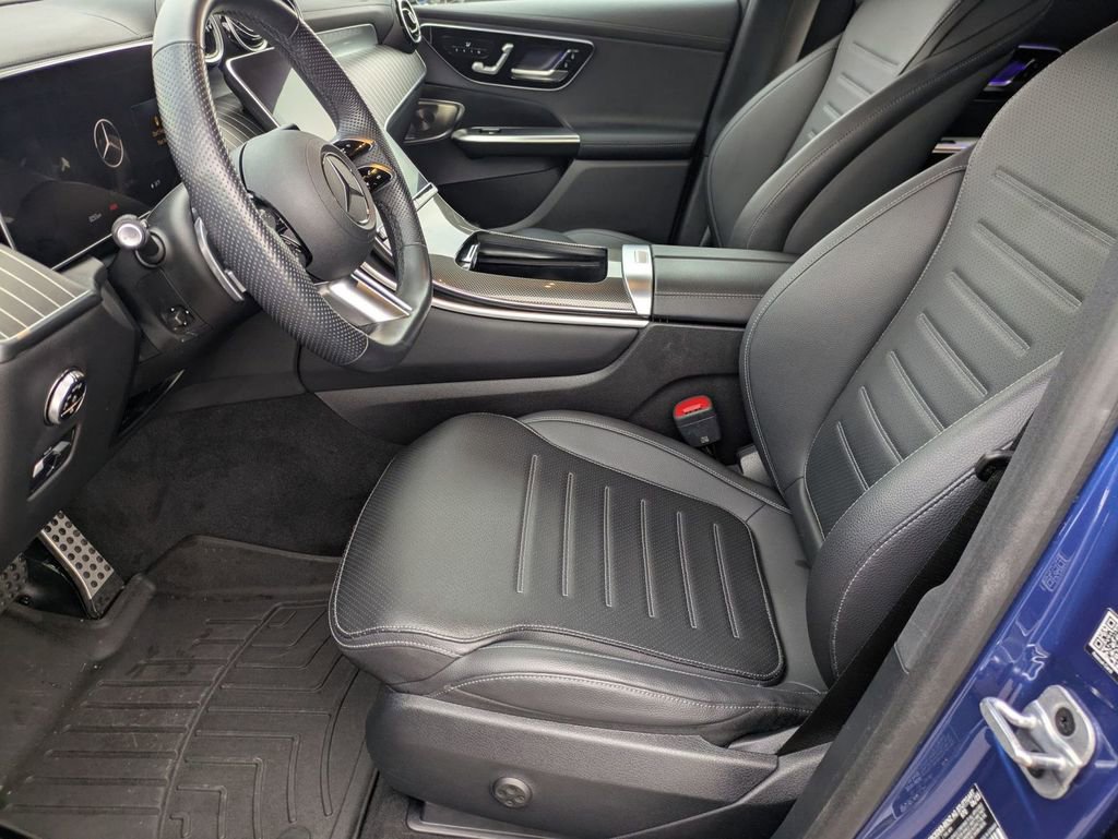 Used 2023 Mercedes-Benz GLC 300 GLC 300 image 20