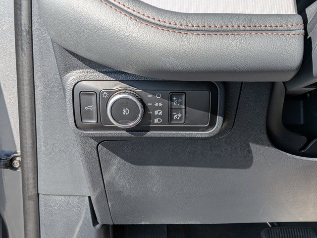 Certified 2025 Ford Explorer Active w/ Active Comfort Package AWD/4WD image 17