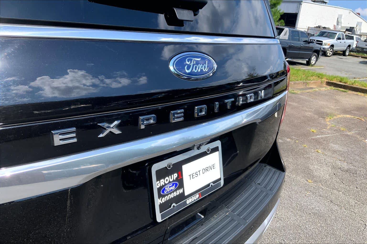 Certified 2023 Ford Expedition Platinum RWD image 31