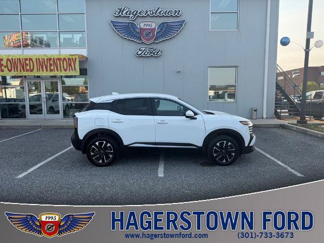 Used 2025 Nissan Kicks SV