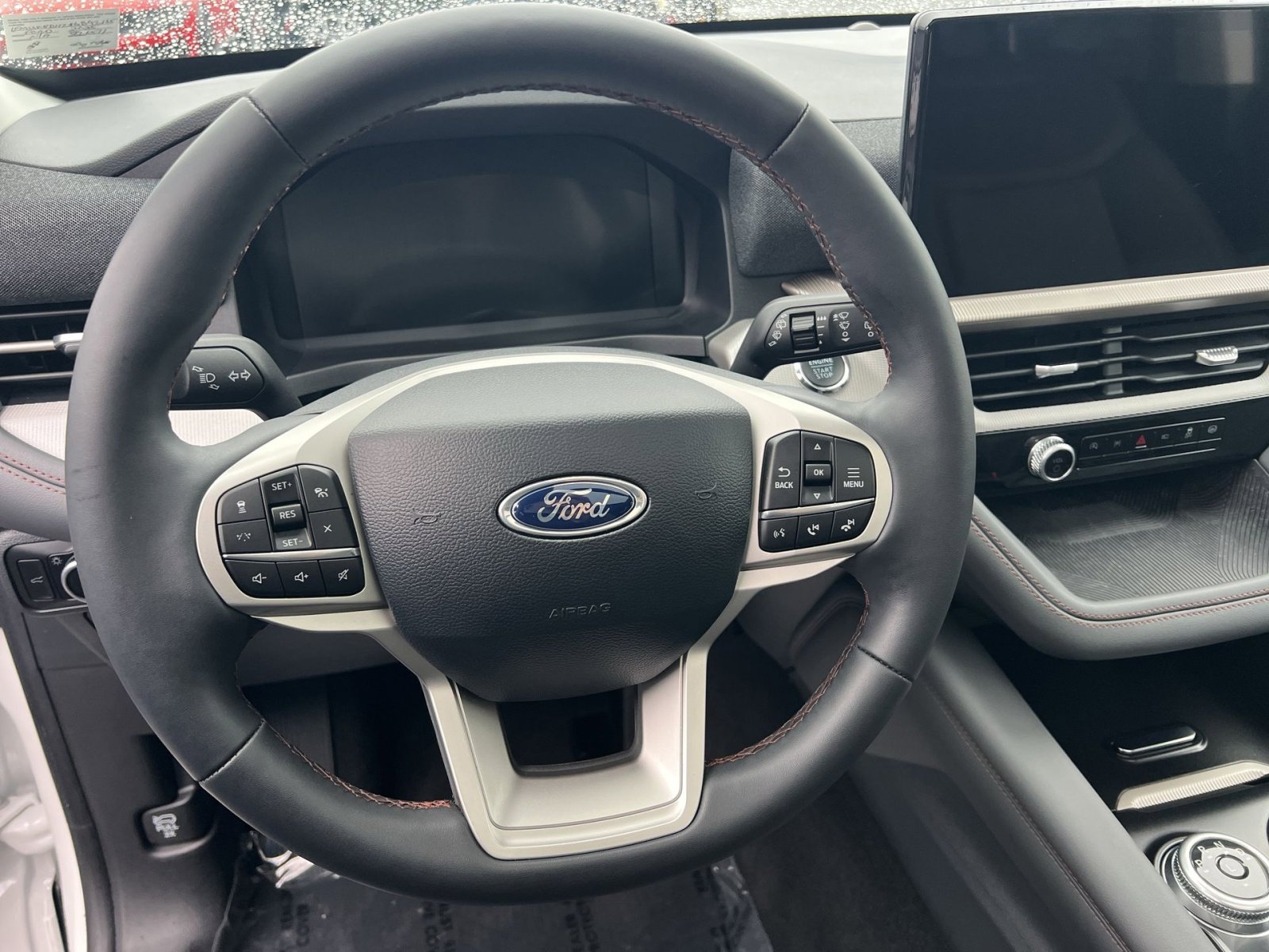 Certified 2025 Ford Explorer Active w/ Active Comfort Package image 16