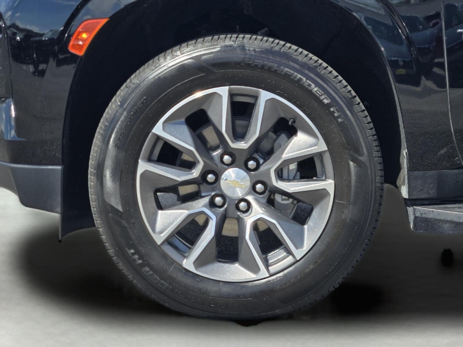 Used 2024 Chevrolet Tahoe LT w/ Luxury Package RWD image 11