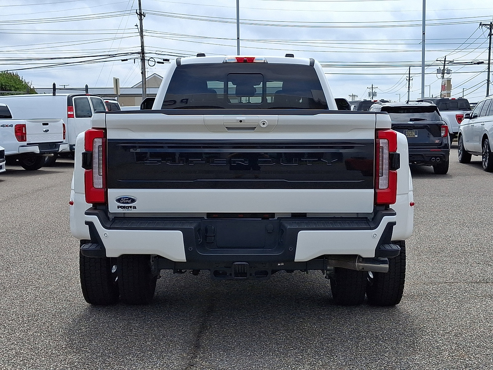 Certified 2026 Ford F450 Platinum w/ Camper Package AWD/4WD image 9
