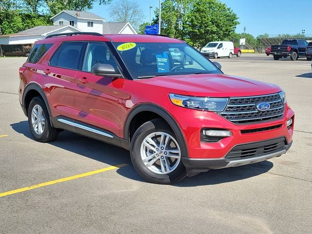 Certified 2024 Ford Explorer XLT w/ Equipment Group 202A AWD/4WD image 32