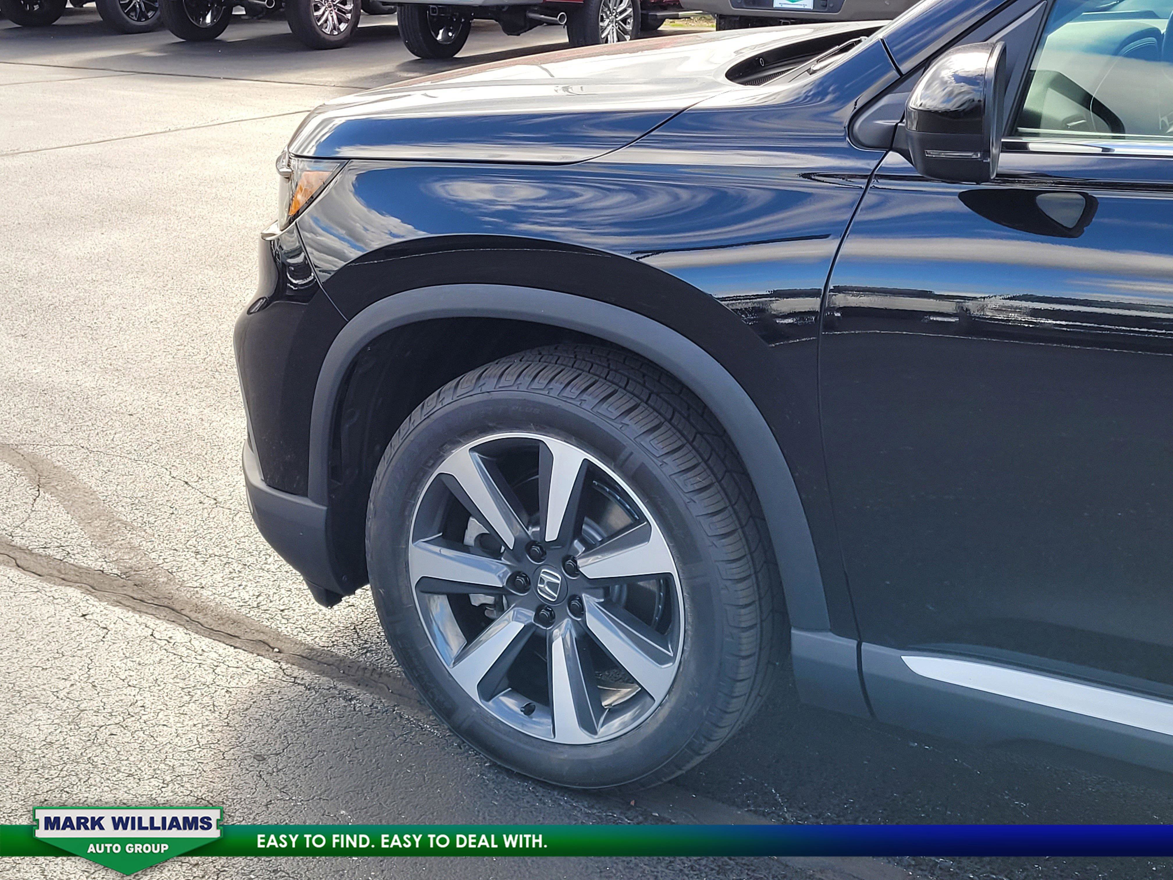 Used 2023 Honda Pilot Elite image 11