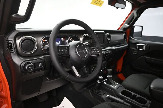 Used 2023 Jeep Wrangler Unlimited Sport AWD/4WD image 11