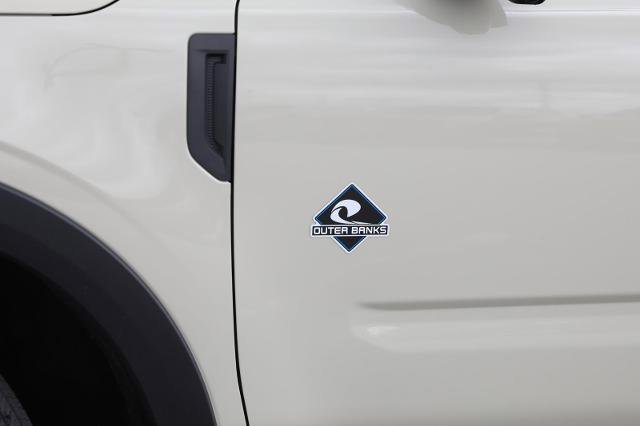 Certified 2025 Ford Bronco Sport Outer Banks w/ Outer Banks Tech Package+ AWD/4WD image 4