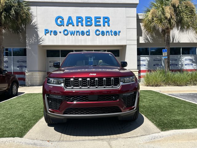 Used 2026 Jeep Grand Cherokee L Limited w/ Luxury Tech Group II RWD image 11