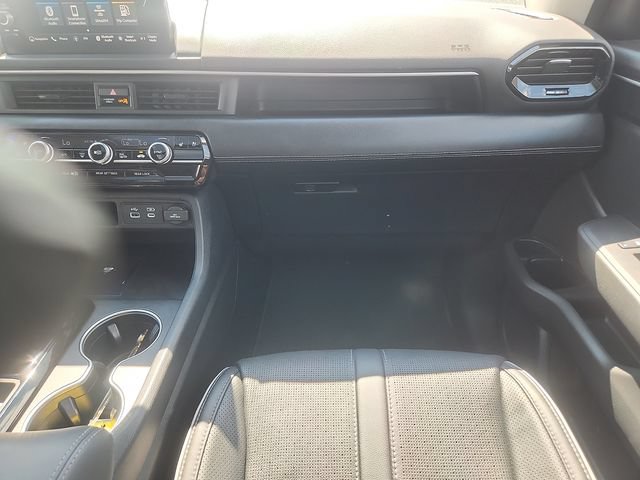 Used 2023 Honda Pilot Elite image 10