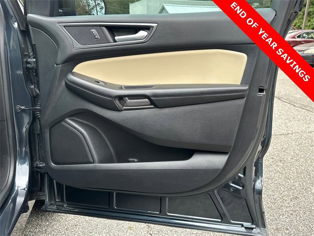 Certified 2022 Ford Edge SE w/ Black Appearance Package image 14