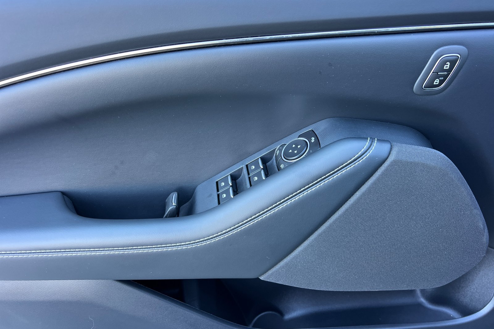 Certified 2023 Ford Mustang Mach-E Select RWD image 12