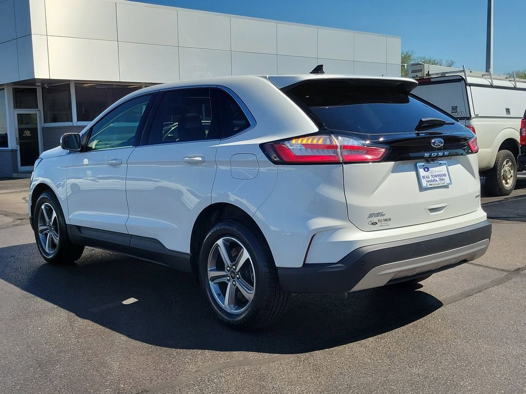 Certified 2023 Ford Edge SEL w/ Convenience Package AWD/4WD image 3