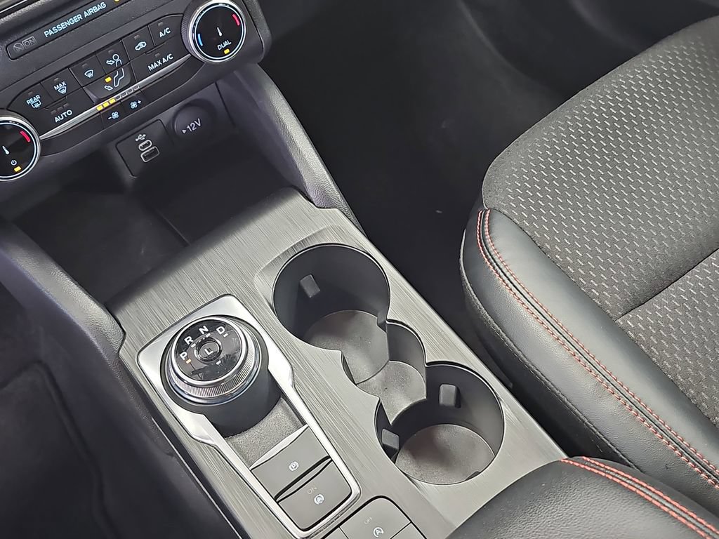 Certified 2025 Ford Escape ST-Line AWD/4WD image 21