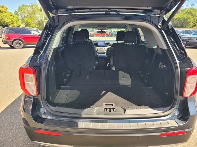 Certified 2022 Ford Explorer XLT w/ Equipment Group 202A RWD image 8