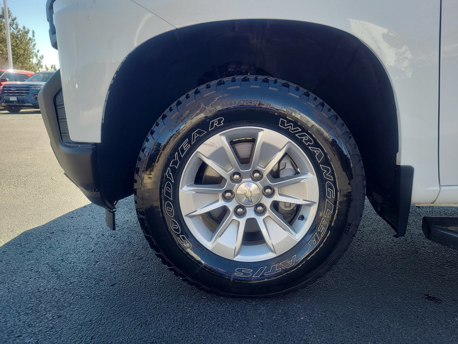 Used 2020 Chevrolet Silverado 1500 LT w/ Convenience Package image 26