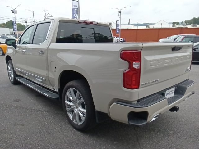 Used 2026 Chevrolet Silverado 1500 High Country w/ High Country Premium Package AWD/4WD image 5