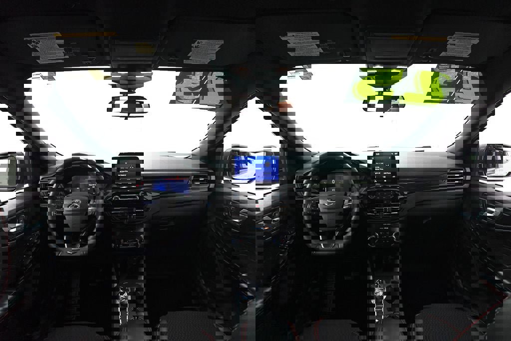 Certified 2025 Ford Escape ST-Line image 7