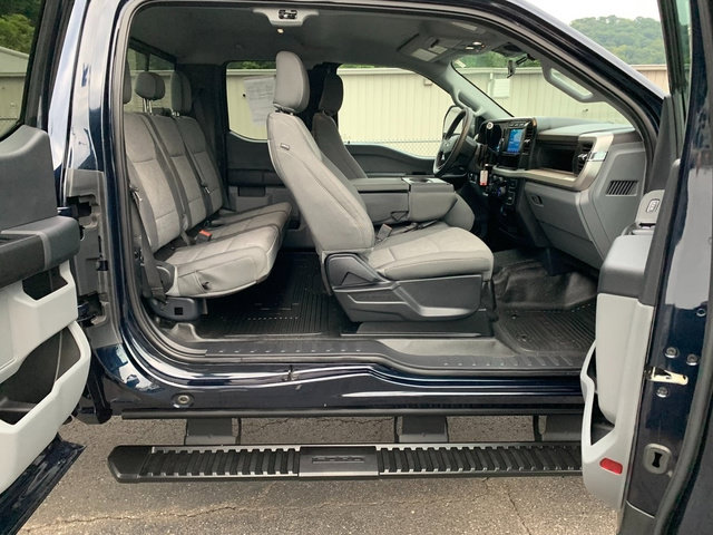 Certified 2024 Ford F250 XL w/ Snow Plow/Camper Package AWD/4WD image 15
