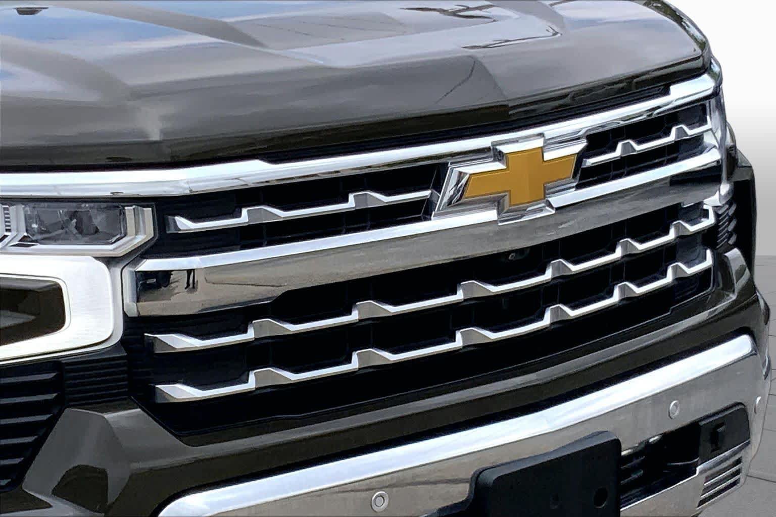 Used 2023 Chevrolet Silverado 1500 LTZ AWD/4WD image 26