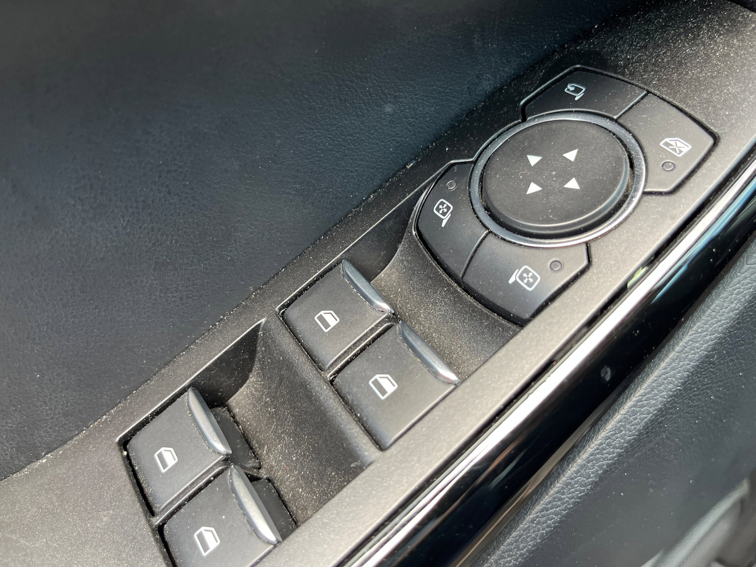 Certified 2022 Ford Explorer ST-Line AWD/4WD image 19