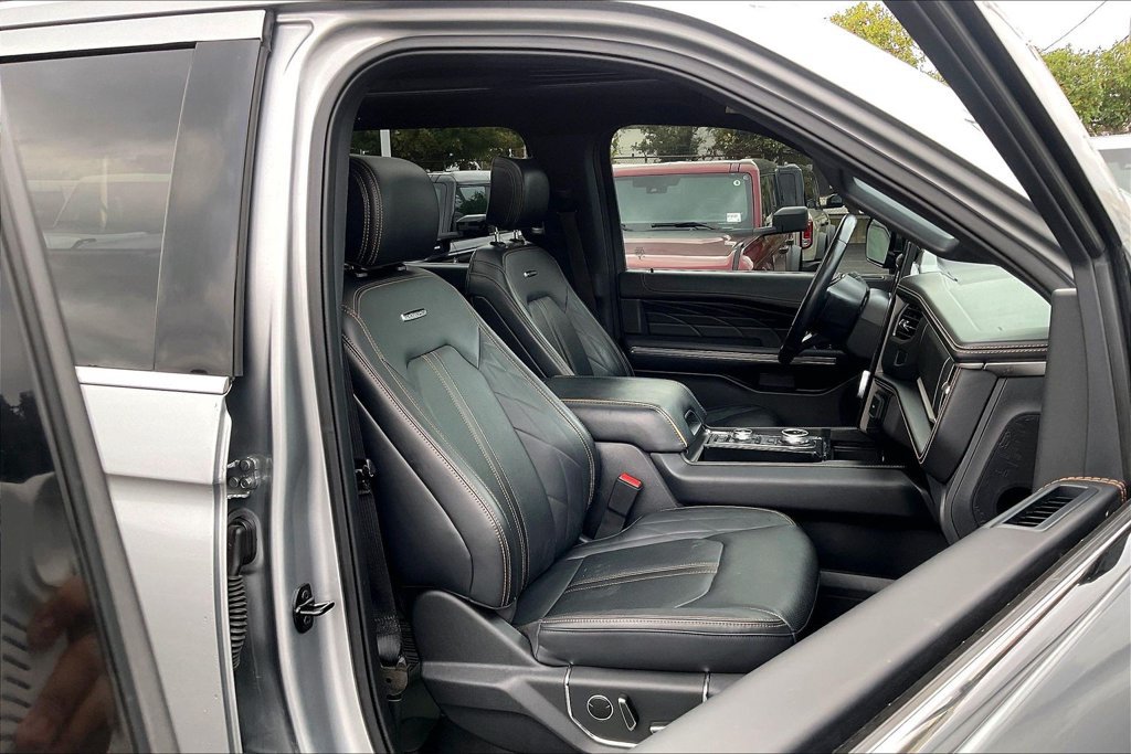 Certified 2023 Ford Expedition Max Platinum AWD/4WD image 6