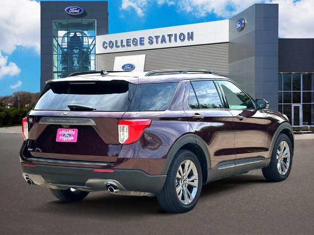 Certified 2022 Ford Explorer XLT w/ Equipment Group 202A RWD image 5