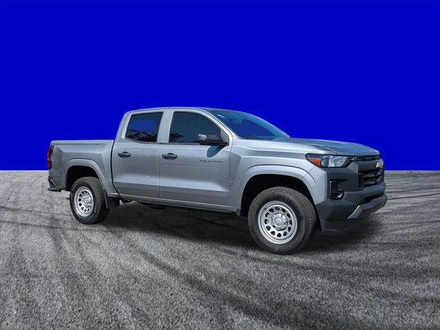 Used 2025 Chevrolet Colorado W/T RWD image 2