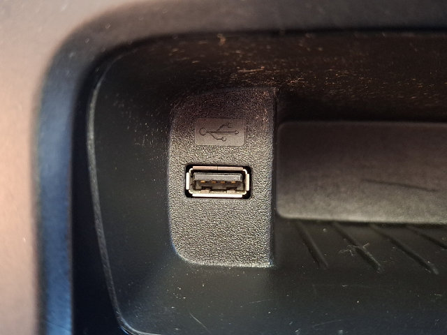 Certified 2018 Ford Focus SEL FWD image 23