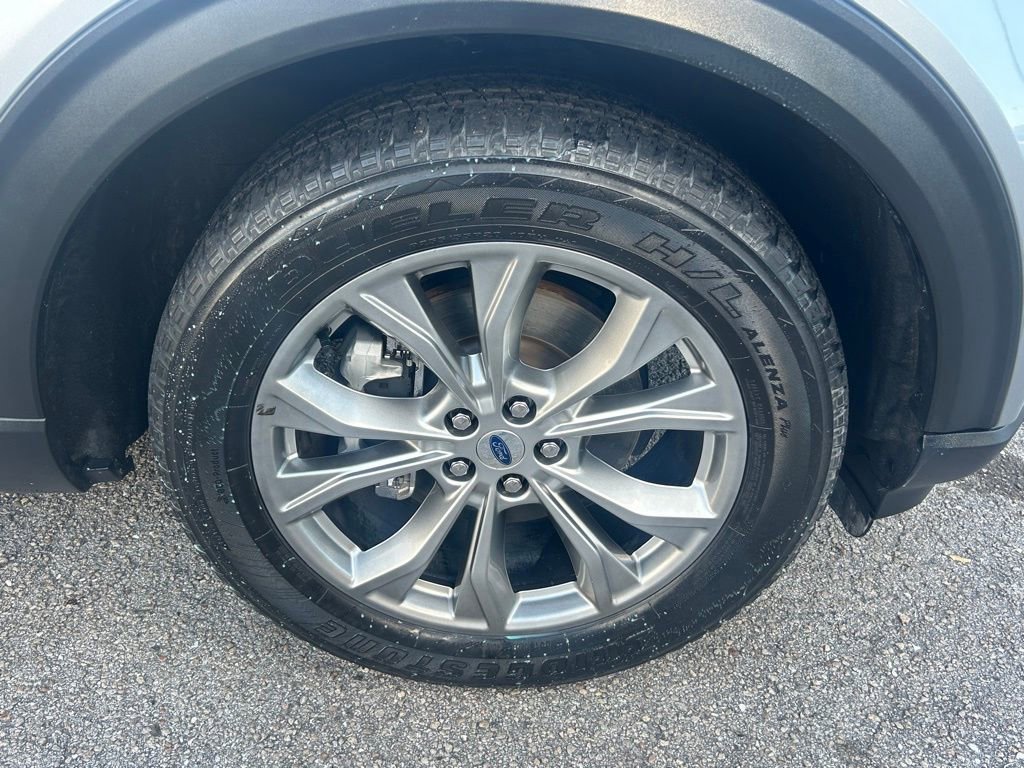 Certified 2022 Ford Explorer XLT w/ Equipment Group 202A image 21