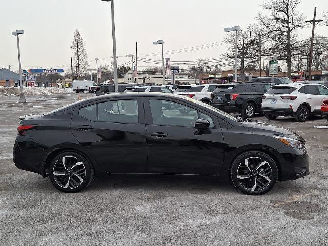 Used 2023 Nissan Versa SR w/ Trunk Package image 5