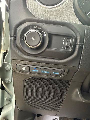 Used 2024 Jeep Wrangler Unlimited Sahara AWD/4WD image 19
