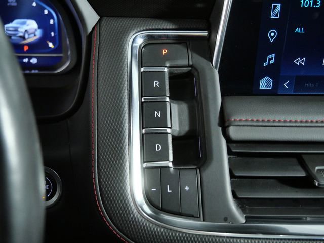 Used 2023 Chevrolet Suburban RST w/ Sport Performance Package AWD/4WD image 23