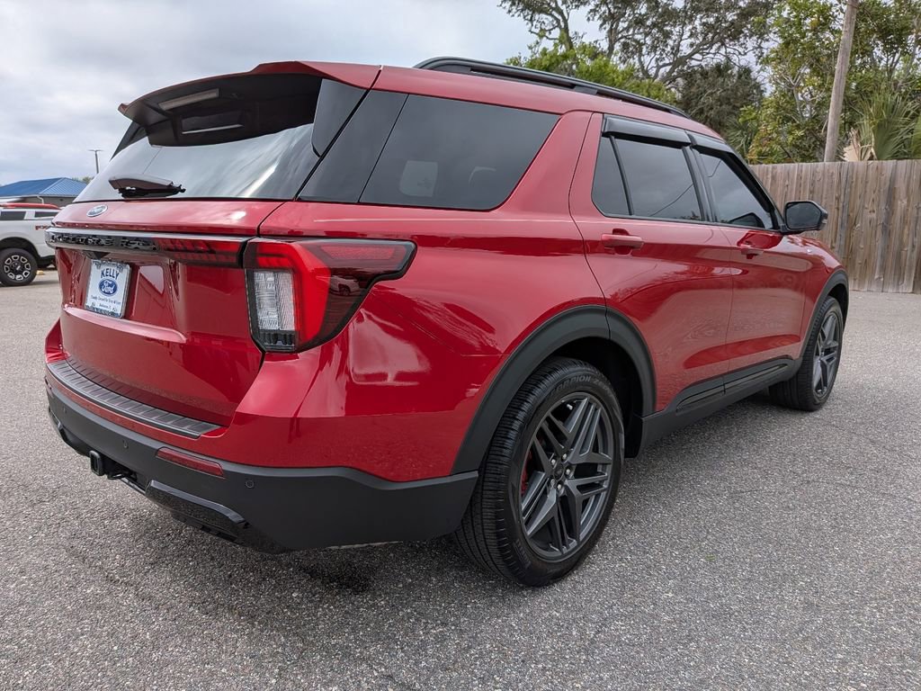 Certified 2025 Ford Explorer ST-Line w/ Premium Package image 6