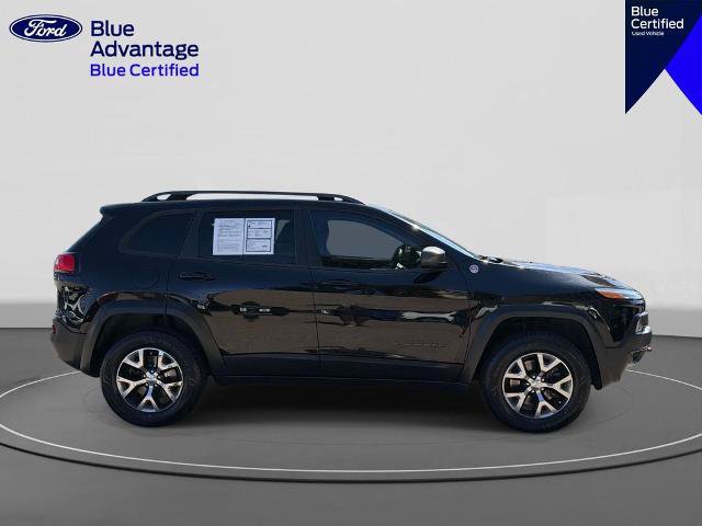 Used 2017 Jeep Cherokee Trailhawk AWD/4WD image 5