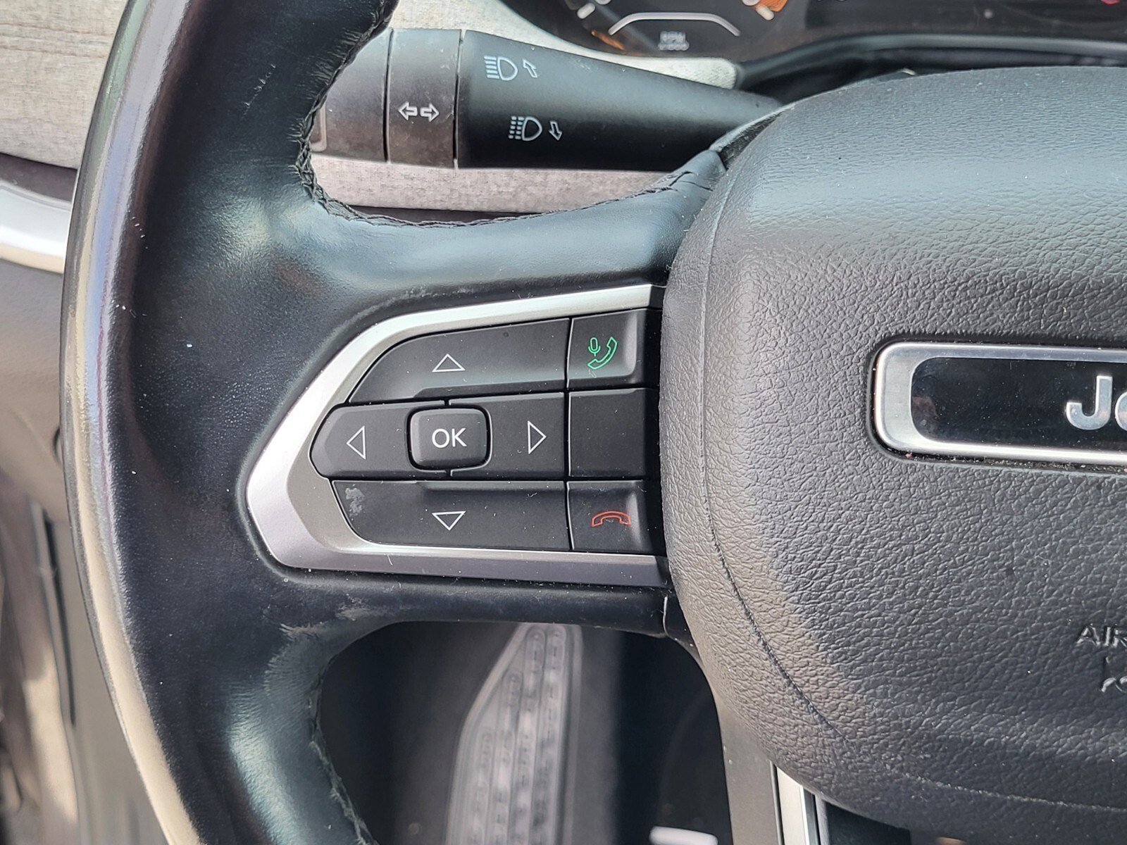 Used 2022 Jeep Compass Latitude w/ Sun and Sound Group image 28