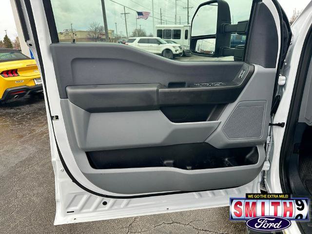 Certified 2024 Ford F550 4x4 Crew Cab Super Duty image 20