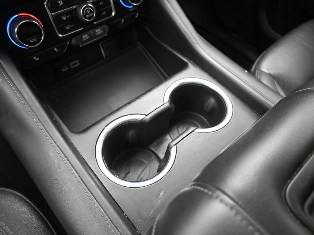 Used 2021 Chevrolet Suburban LT w/ Rear Media and Nav Package image 32