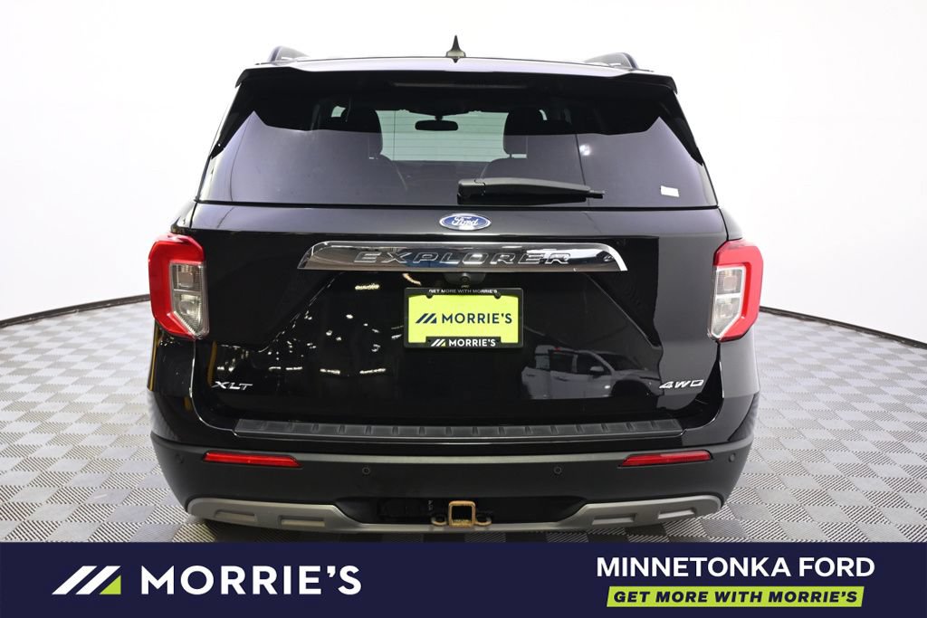 Certified 2023 Ford Explorer XLT w/ Equipment Group 202A AWD/4WD image 5