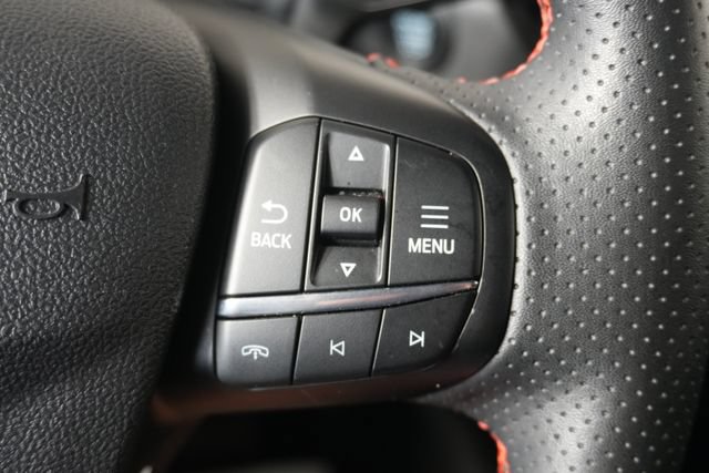 Certified 2025 Ford Escape ST-Line Select AWD/4WD image 16