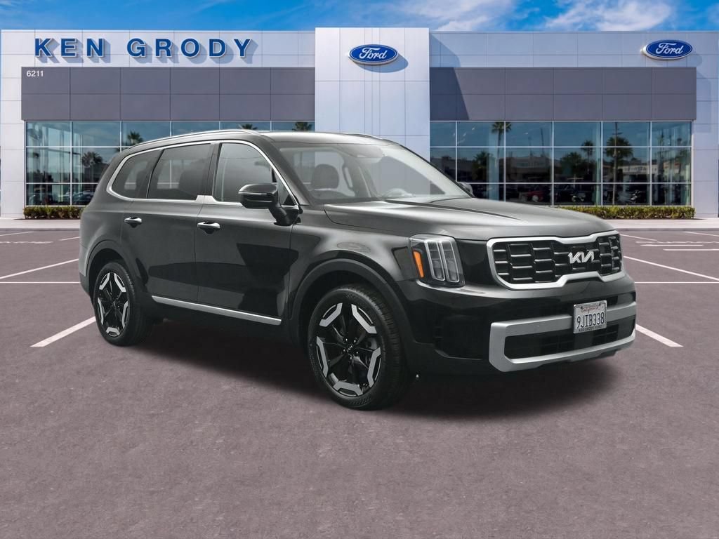 Used 2024 Kia Telluride S FWD image 1