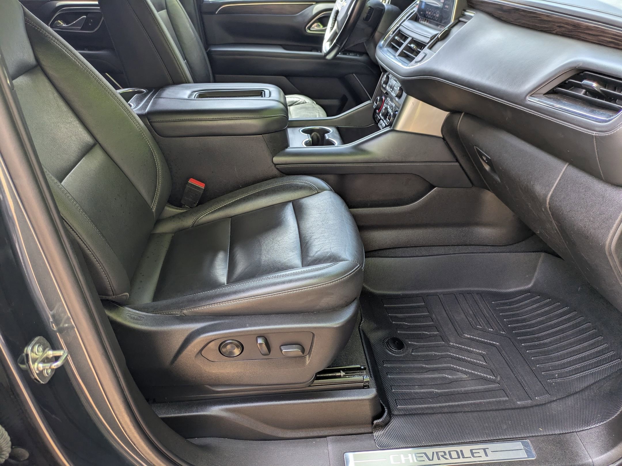 Used 2021 Chevrolet Tahoe LT image 40