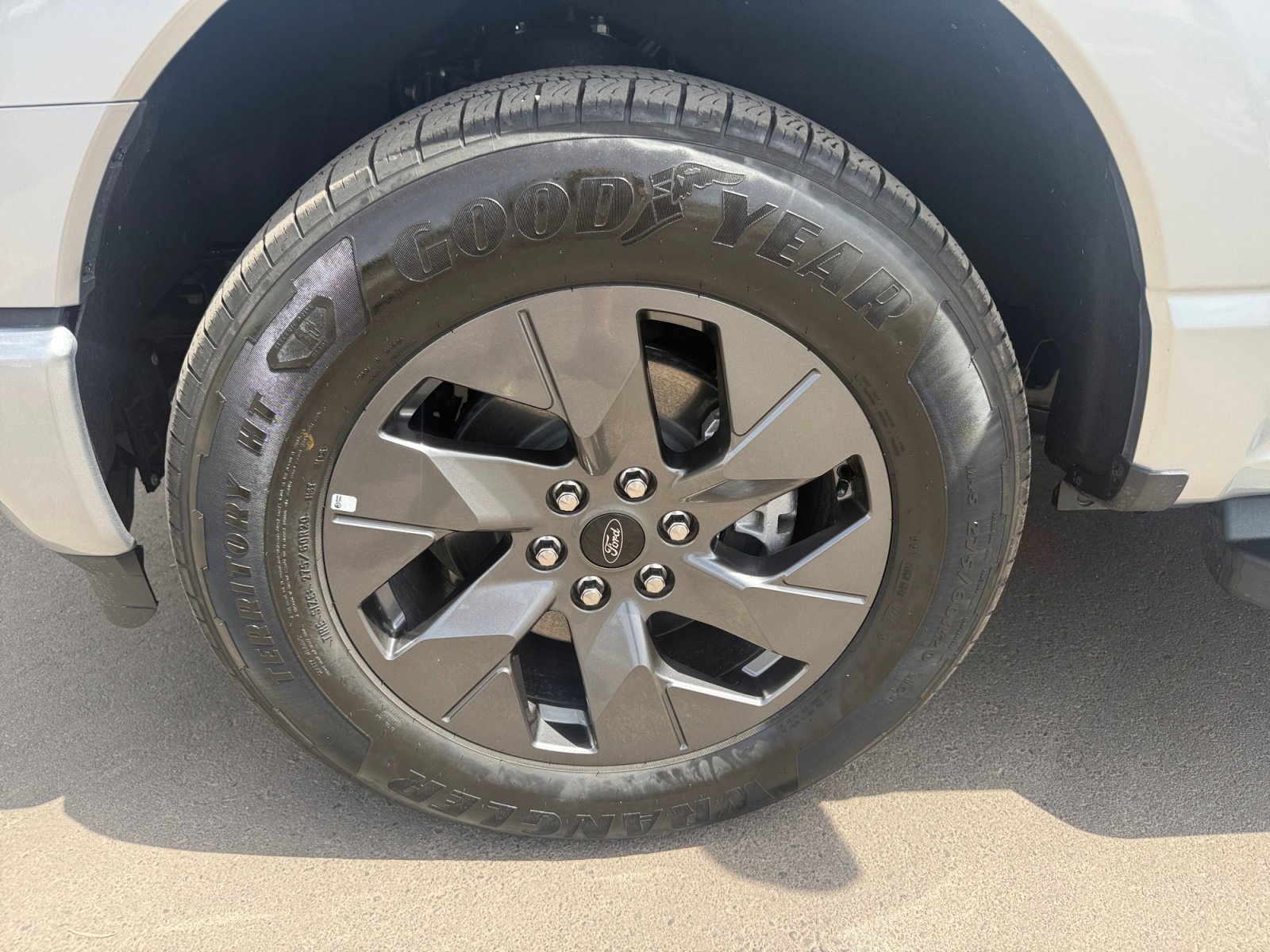 Certified 2024 Ford F150 Lightning Lariat image 11