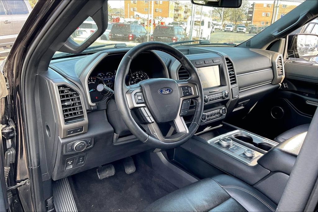 Certified 2019 Ford Expedition XLT w/ Equipment Group 202A image 11