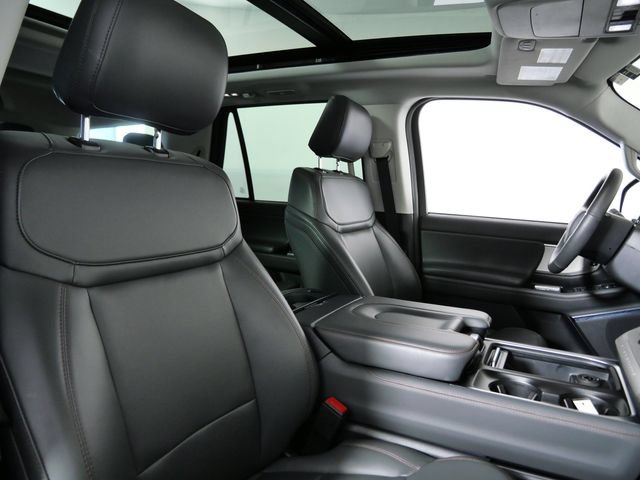 Certified 2025 Ford Expedition Active AWD/4WD image 11