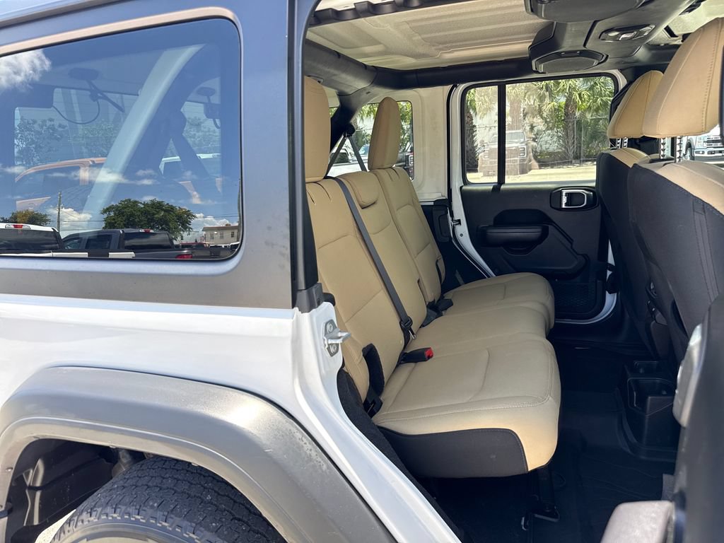 Used 2018 Jeep Wrangler Unlimited Sport S AWD/4WD image 24