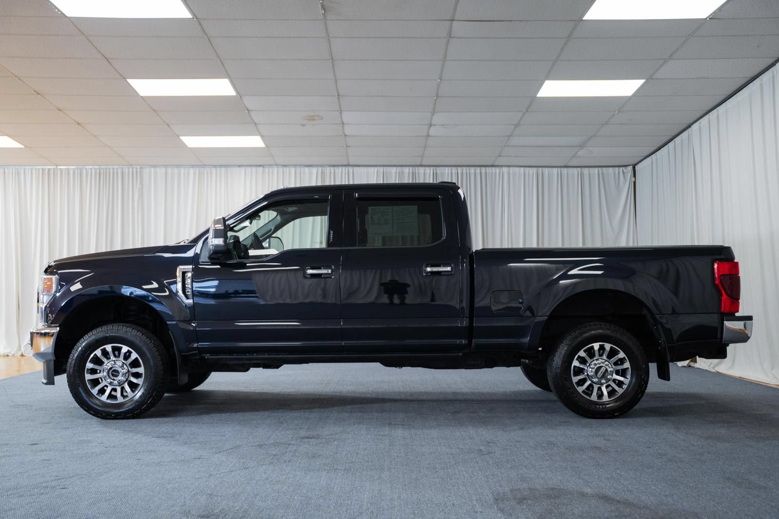 Certified 2021 Ford F250 XLT w/ XLT Premium Package AWD/4WD image 5