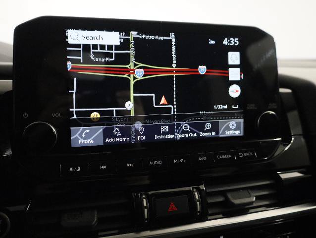 Used 2022 Nissan Pathfinder SL w/ SL Black Package AWD/4WD image 21
