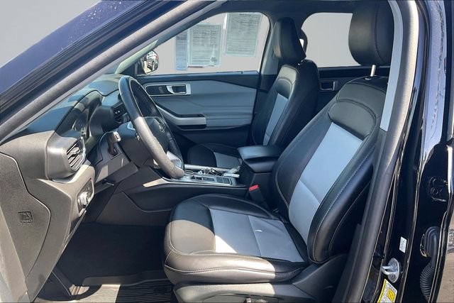 Certified 2023 Ford Explorer XLT w/ Equipment Group 202A RWD image 23
