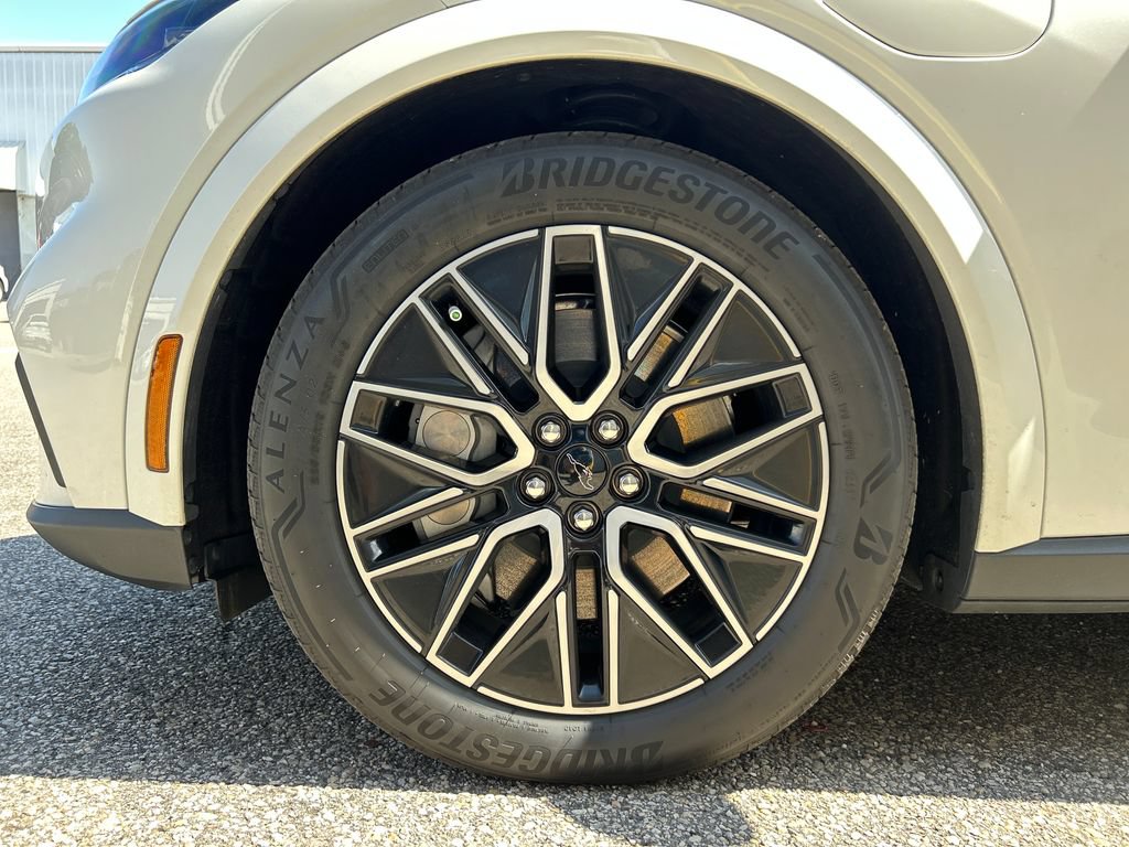 Certified 2025 Ford Mustang Mach-E Premium RWD image 7